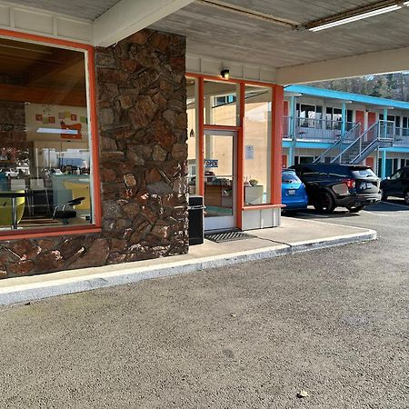 אסטוריה Atomic Motel מראה חיצוני תמונה